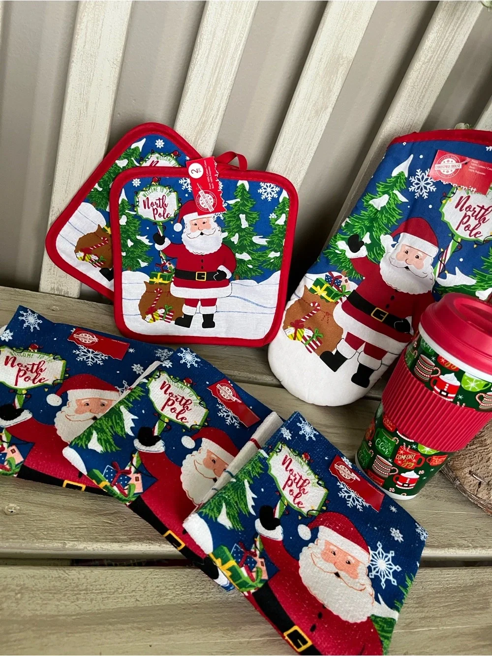 Santa Set ~ 3/kitchen towels 1-mitt & 2-Pot Holder, 1-Coffee Tumble ~ NEW